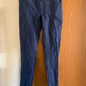 Navy Blue Leggings with Zipper Pockets